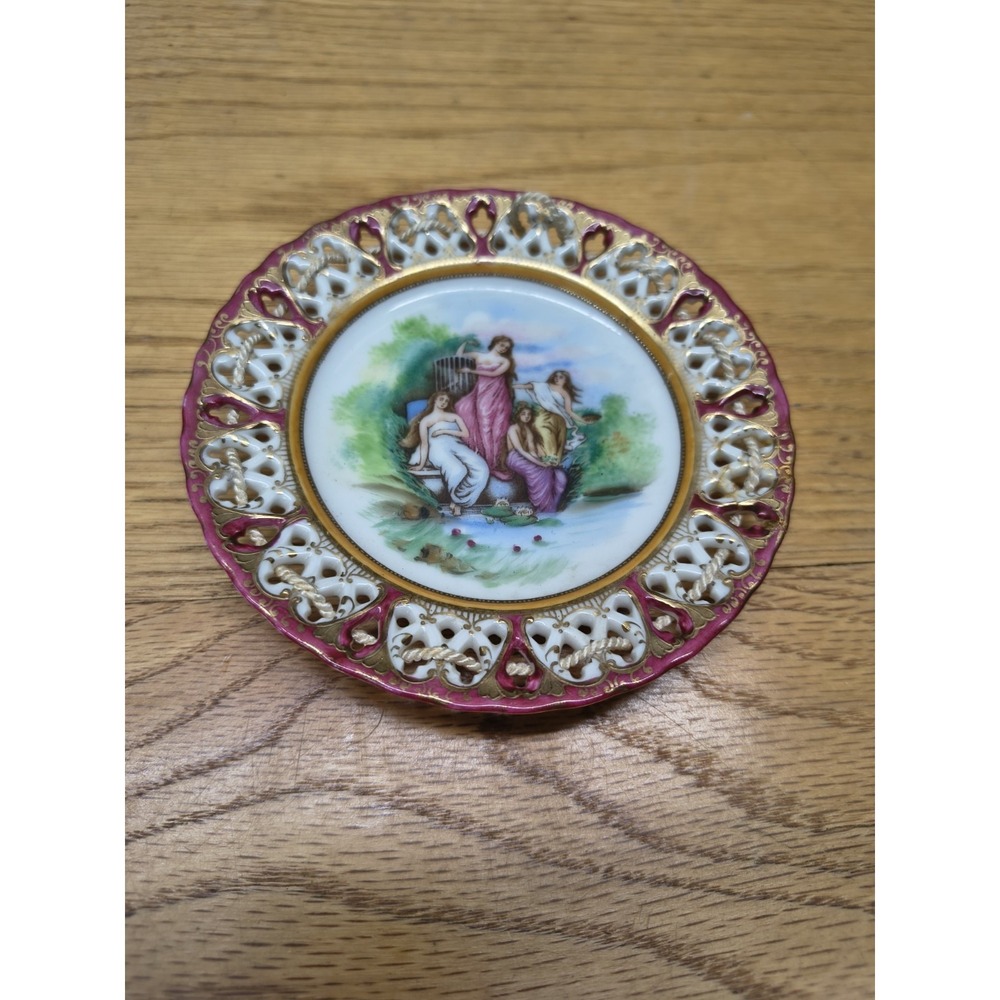 Made in Occupied Japan Handpainted 5-inch Reticulated Plate *REPAIRED*